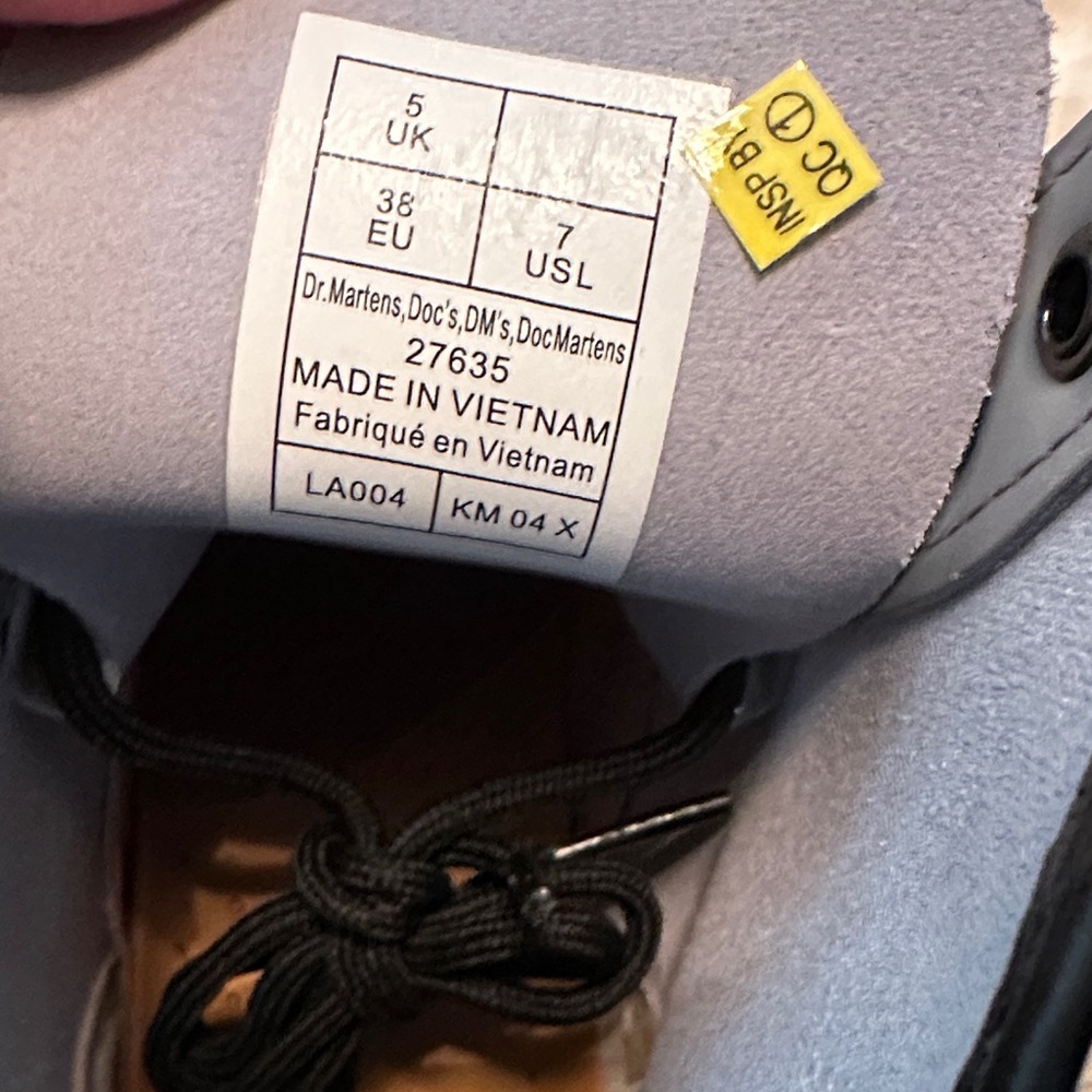Dr. Martens 1460 Gray Patent Leather Boots NIB - Picture 8 of 9